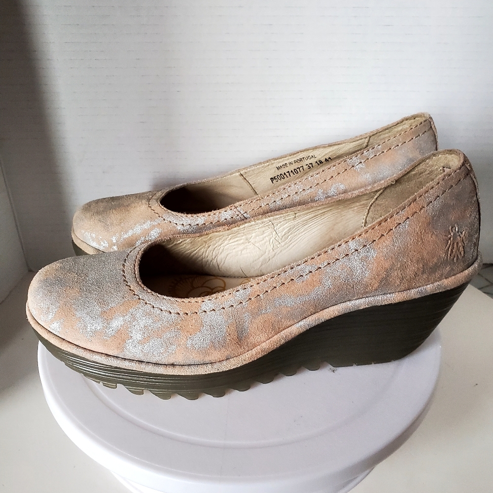 Fly London Women's Beige & Silver Suede Slip On Shoes Size 41 Or 10.5-11